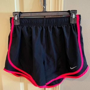 Nike Women’s Medium DRI-FIT Running Shorts